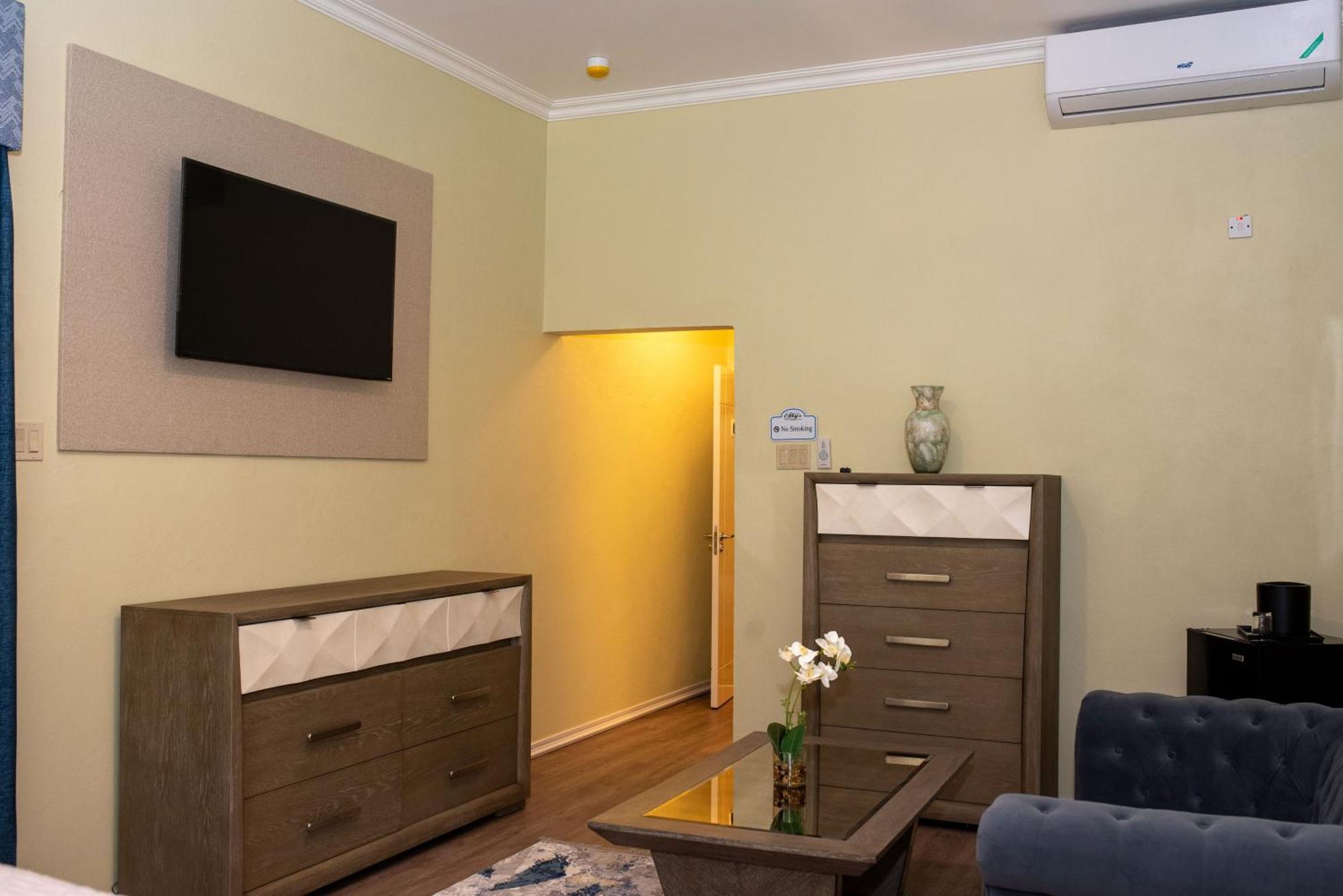 Sky'S Villa Resort Buff Bay Exterior foto